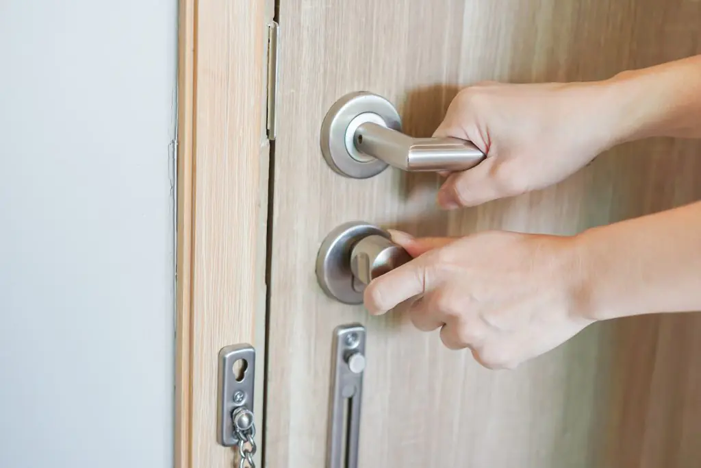 Ouverture de porte simple au Plessis Trévise