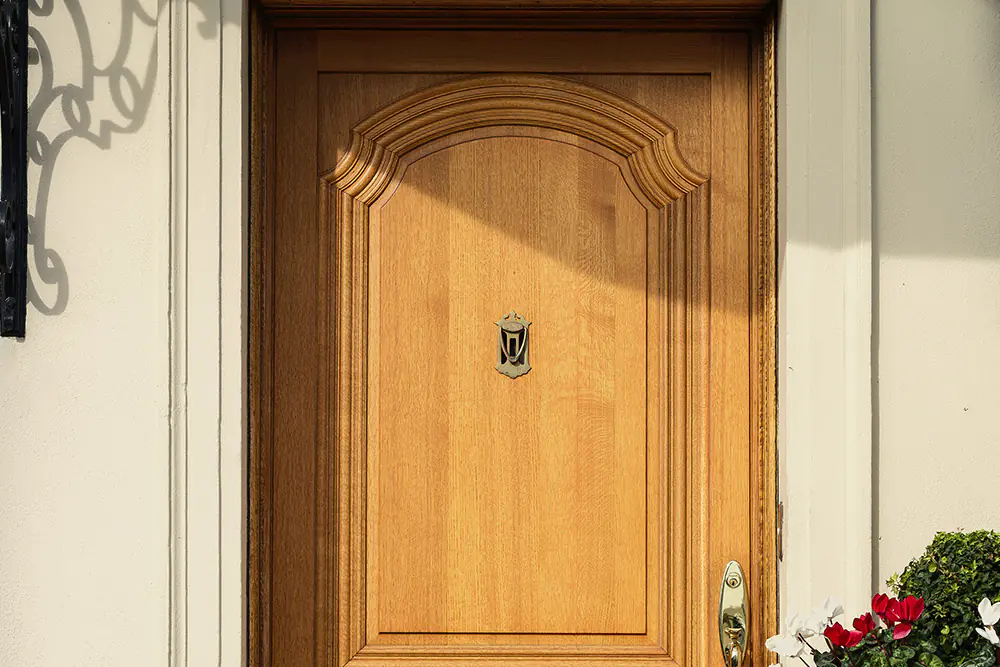 prix d'une porte d'entrée en bois