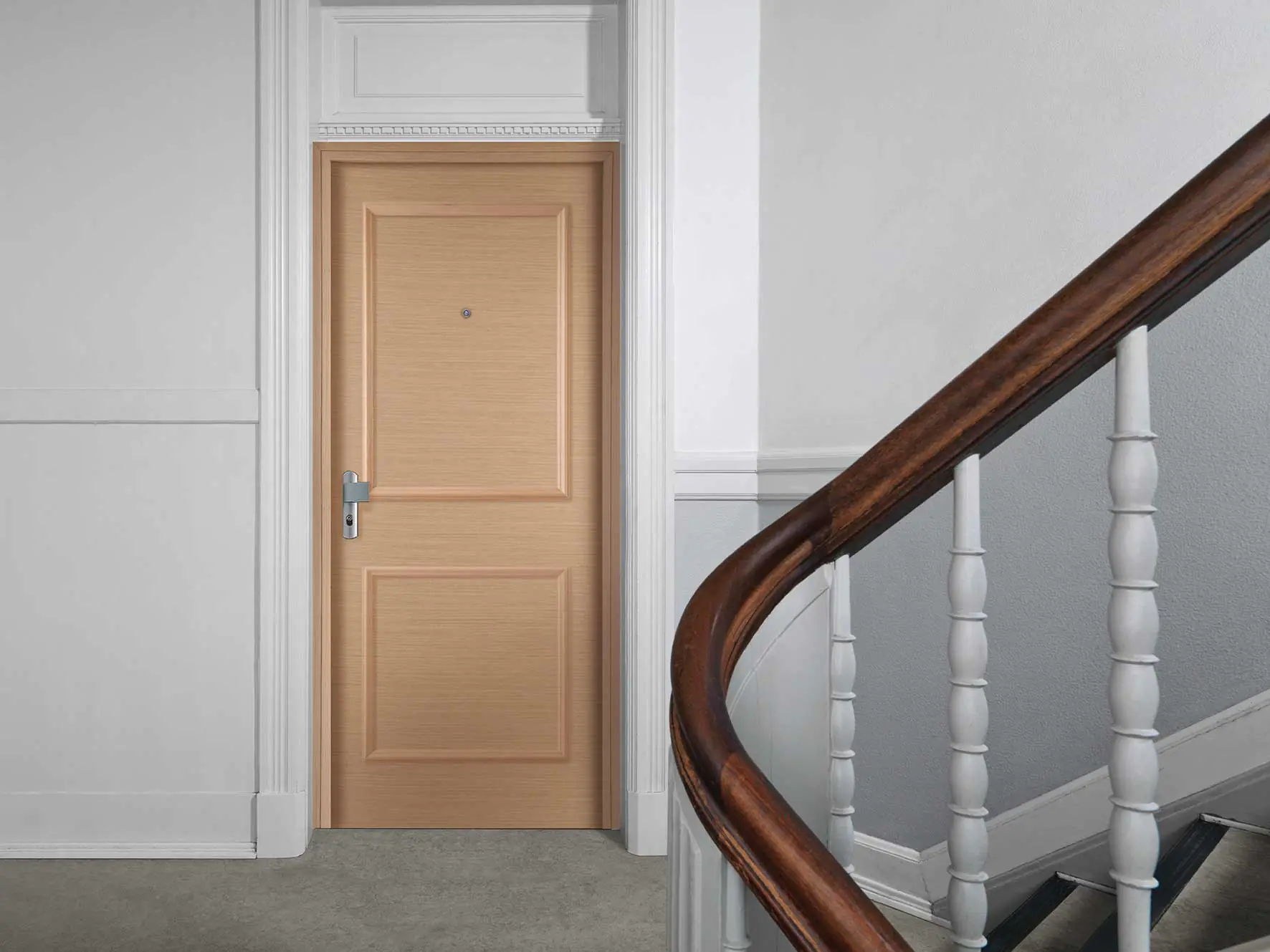 Une porte palière en bois