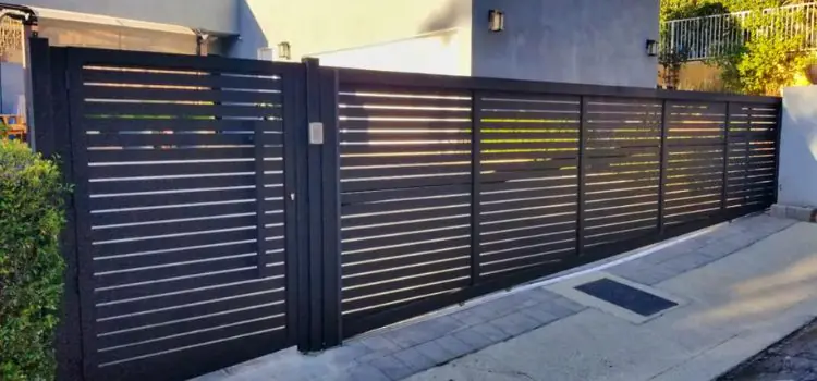 Pourquoi choisir un portail en aluminium