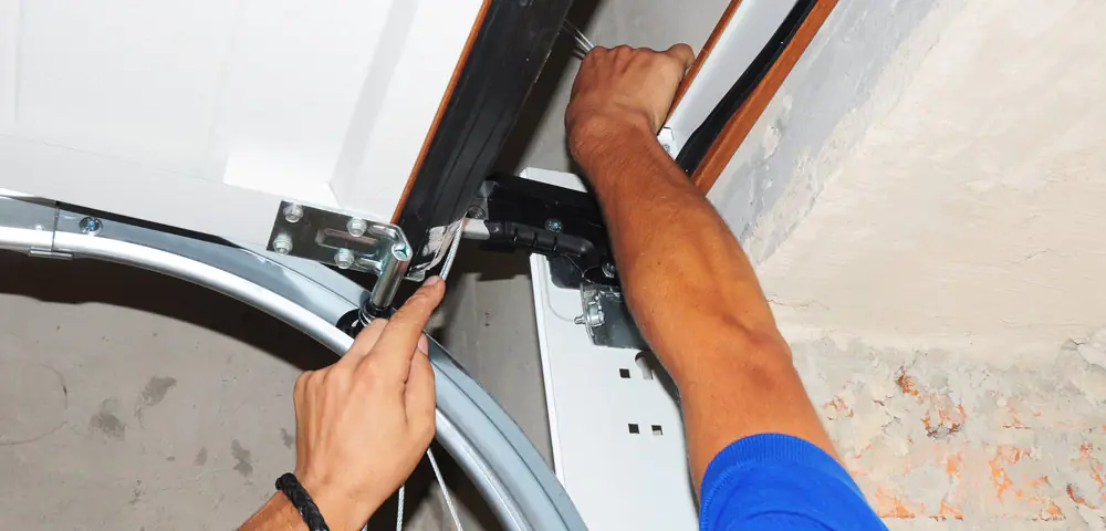 Dépannage de porte de garage à Chambost Longessaigne 69770