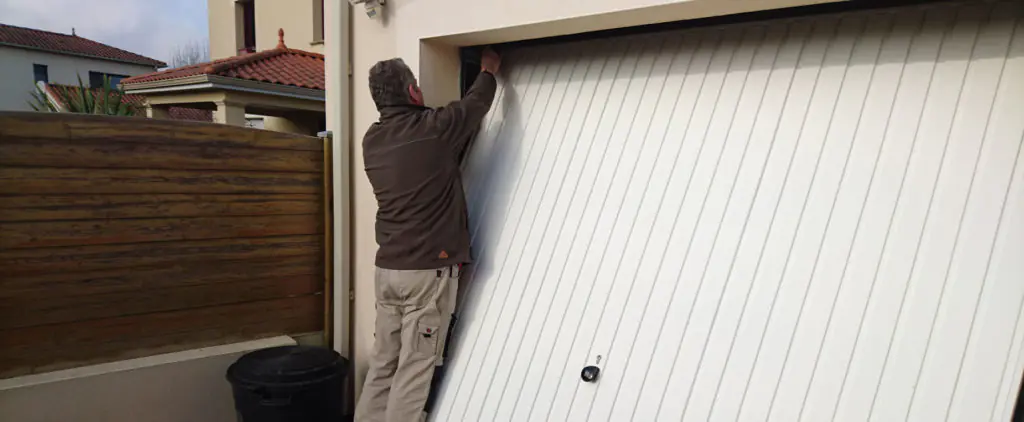 Service de réparation de porte de garage à Affoux 69170