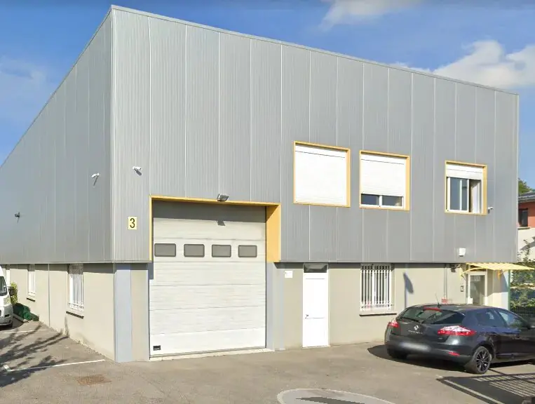 Quel est le prix au m2 d'un bâtiment industriel
