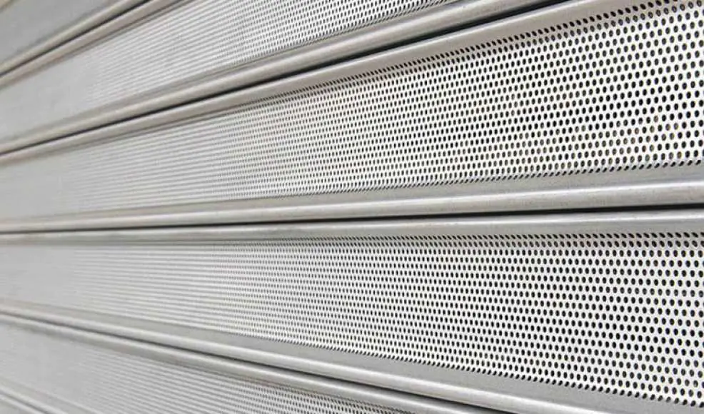 Installation rideau métallique Le Blanc