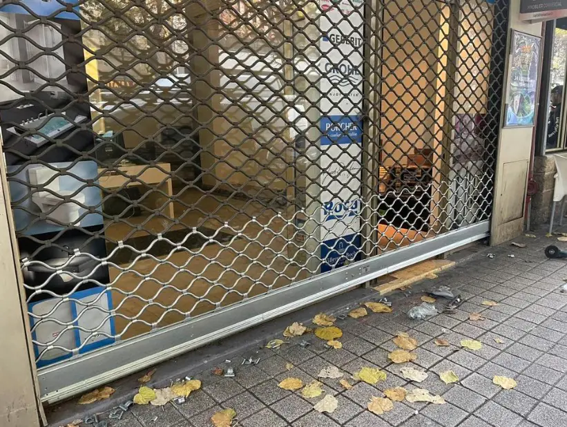réparation rideau métallique à Joué lès Tours