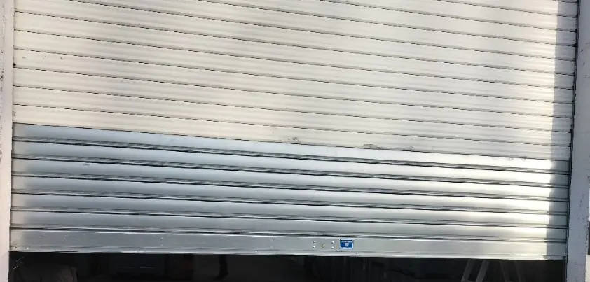 Installation de rideau metallique à Barentin 76360