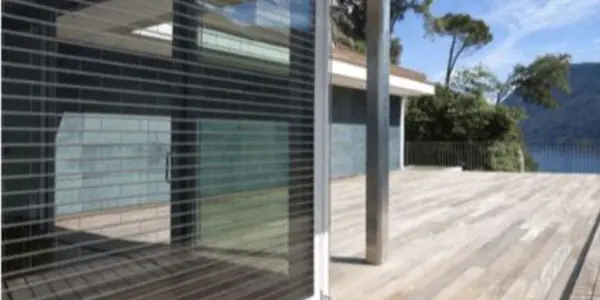volet roulant transparent pour terrasse