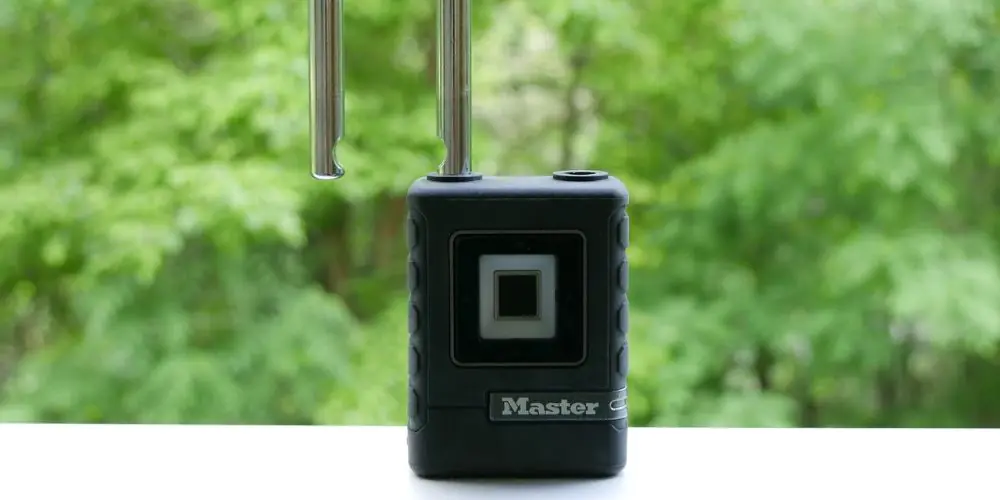 Comment puis-je ouvrir une serrure Master Lock sans clé ?