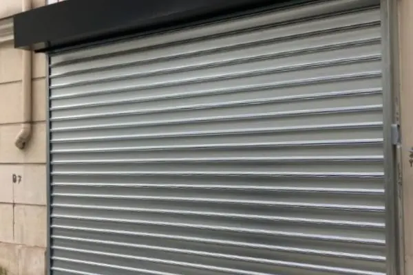 rideau métallique électrique