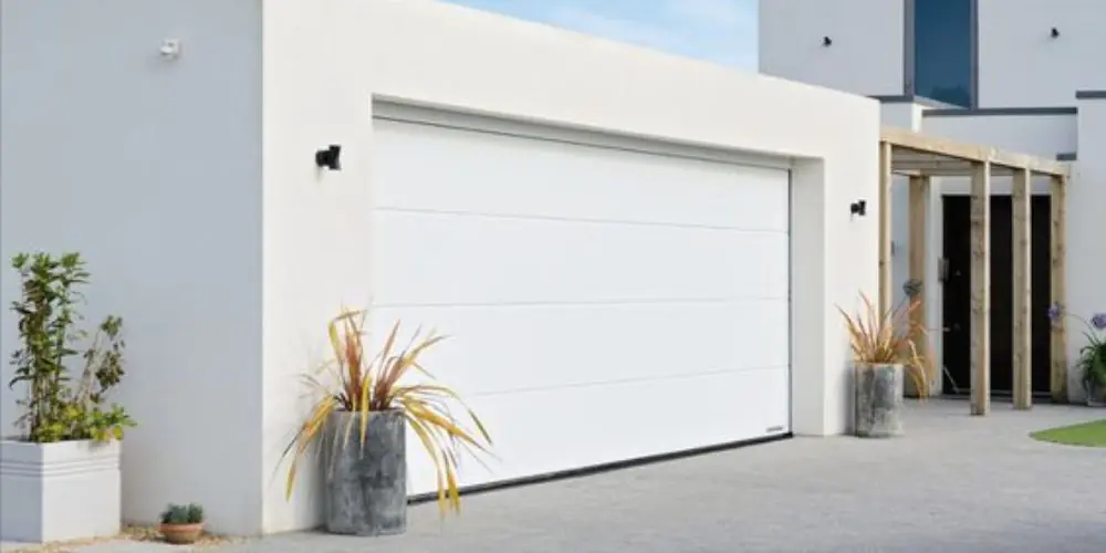 Comment programmer une télécommande somfy de porte de garage ?