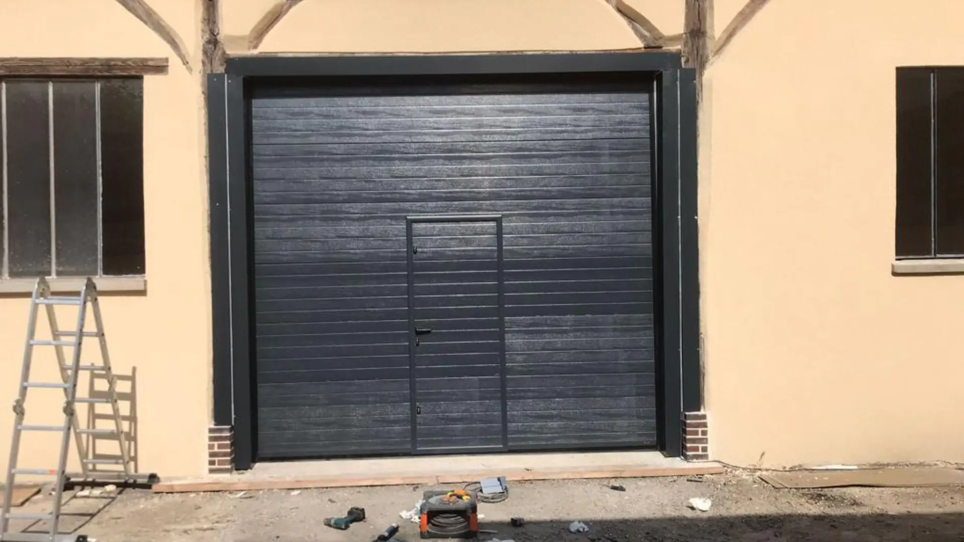 Dépannage porte garage à etreillers