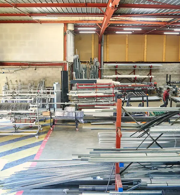 Fabrication rideau métallique à Rouen avec METAL 2000