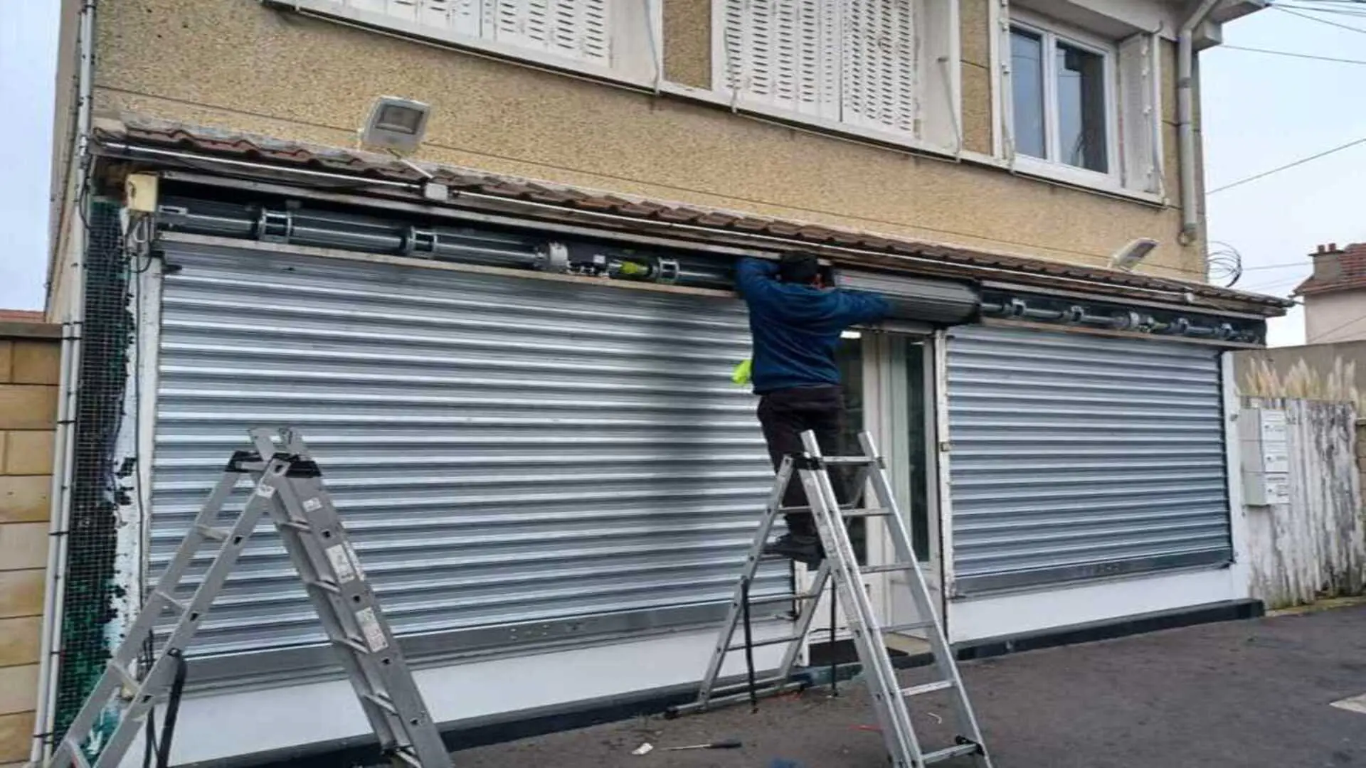 Maintenance rideau métallique Maillane
