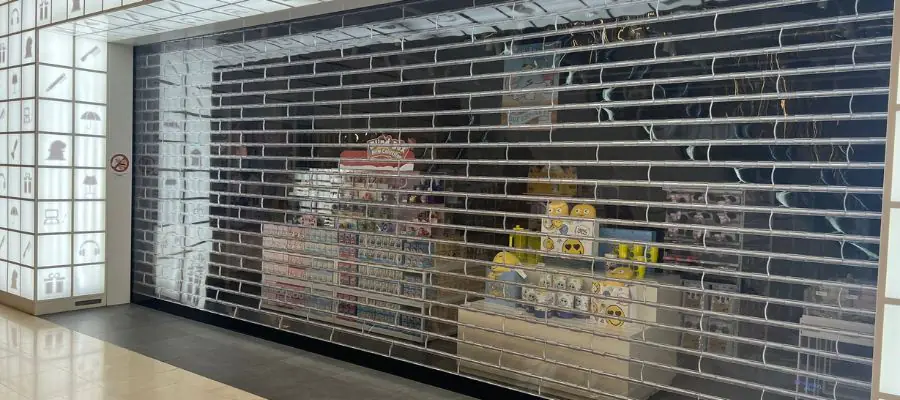 installation rideau transparent en polycarbonate paris 7