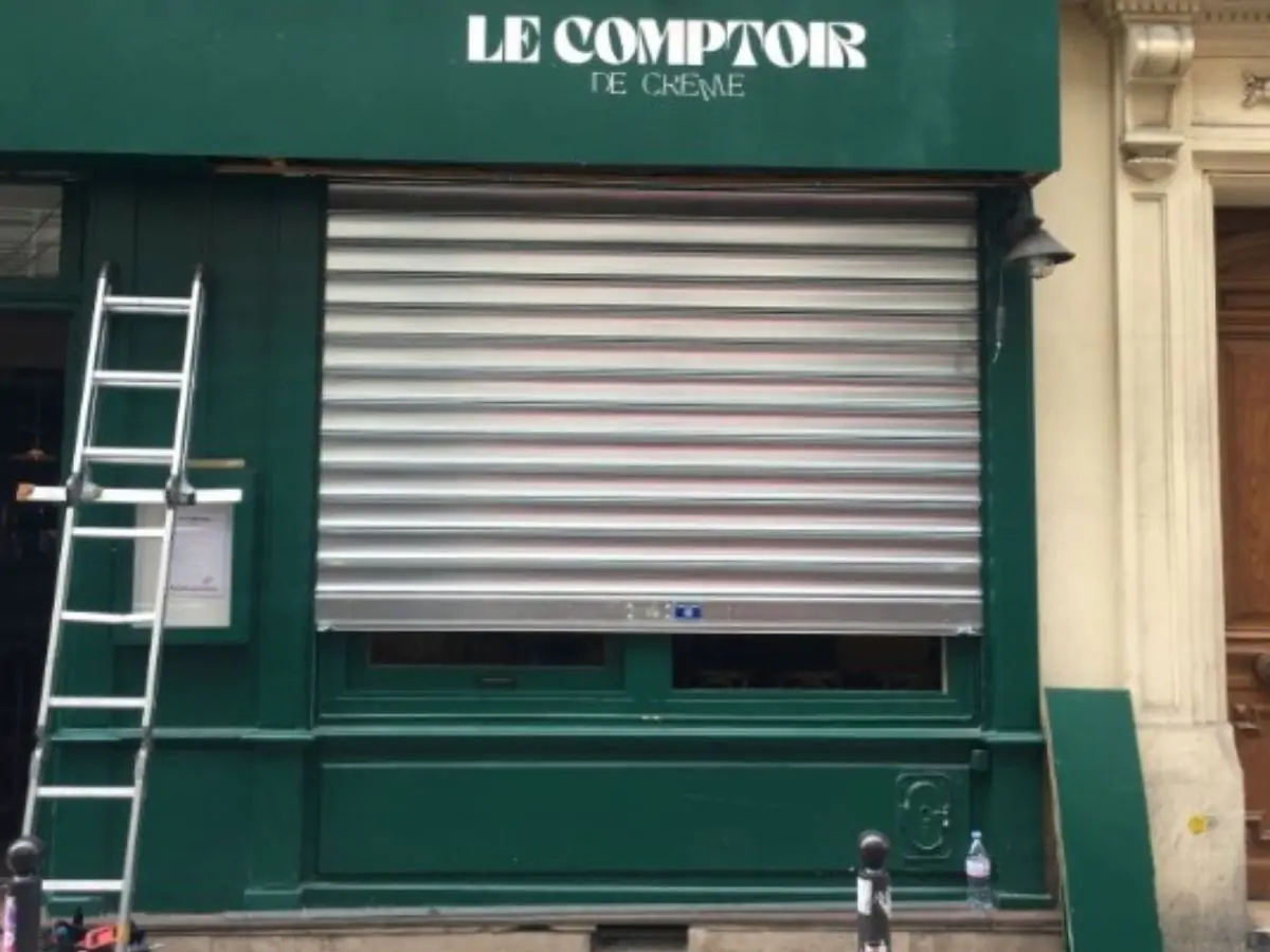 installation rideau metallique lame pleine Clermont l'Hérault