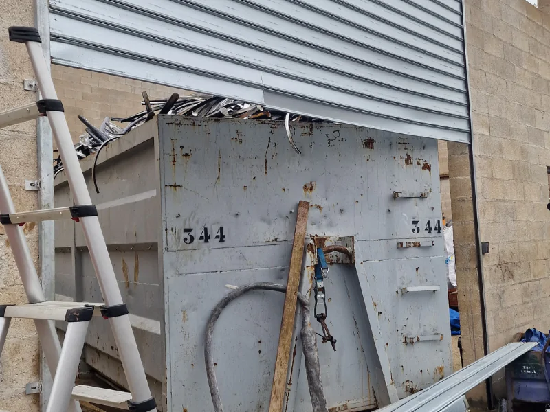 dépannage rideau métallique a lames-cassees Arras