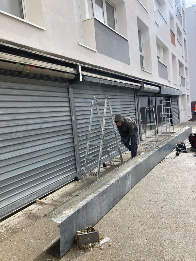Intervention rideau métallique Grand Couronne