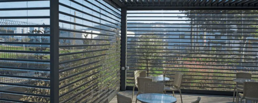 Dépannage rideau en polycarbonate Cognac