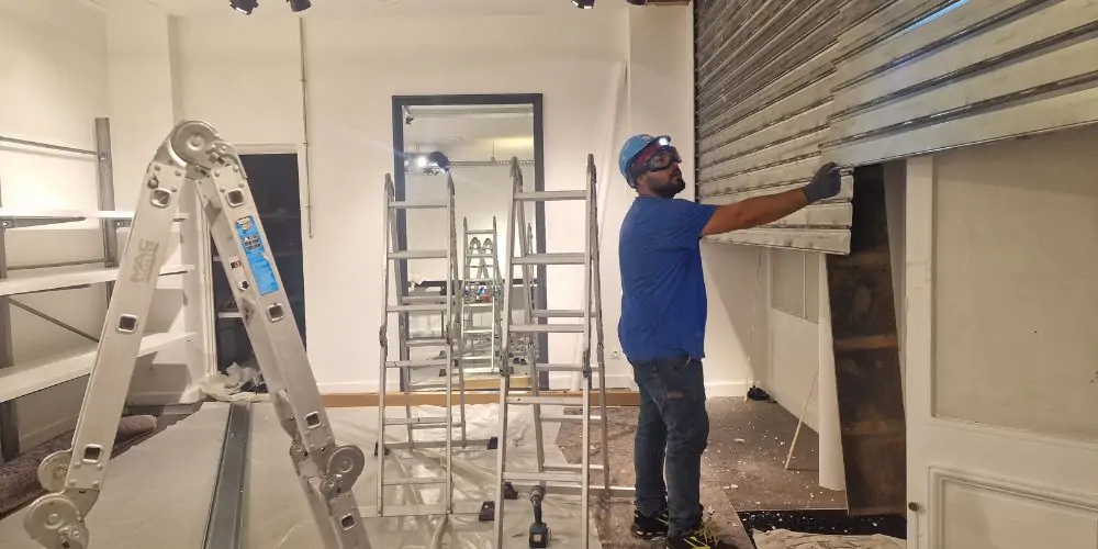 Réparation lames endommagées rideau métallique Angoulême