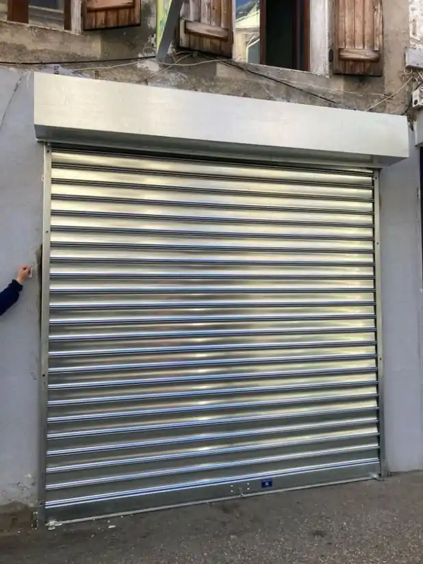 Entretien rideau métallique Mérignac
