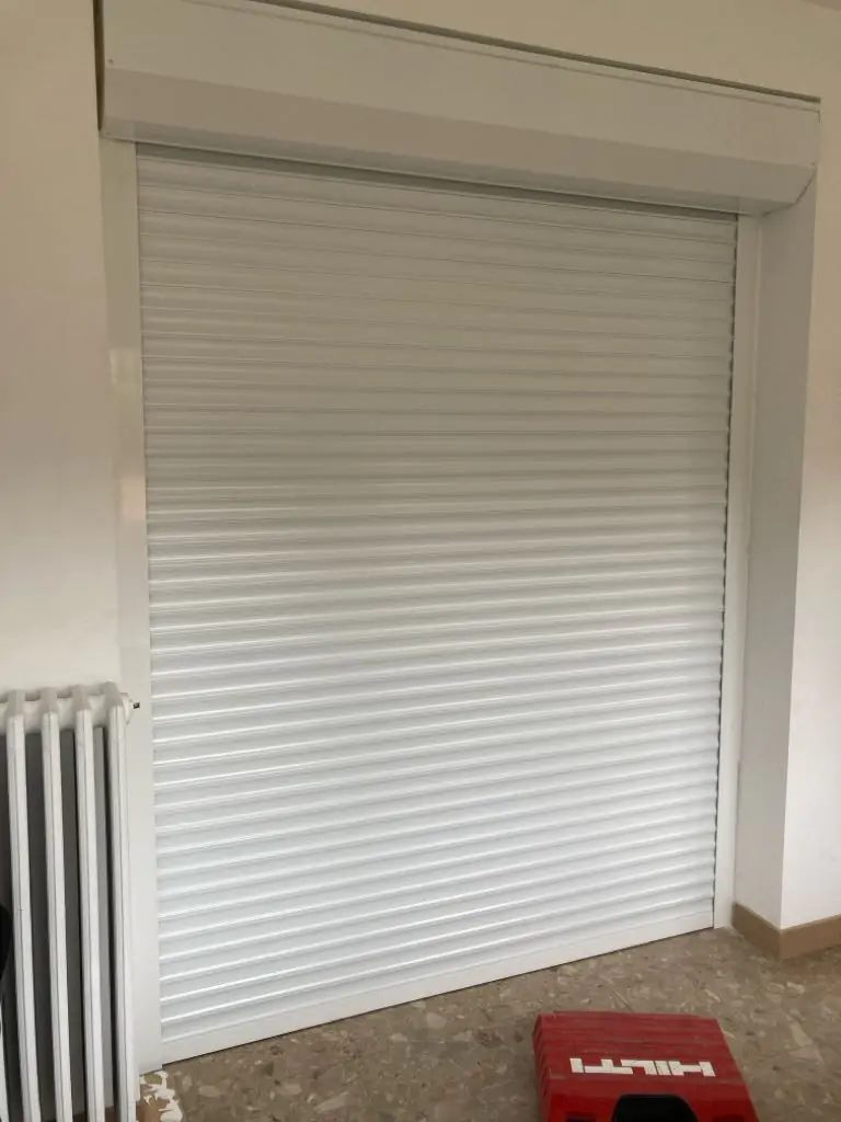 Rideaux métalliques sur mesure à Dijon