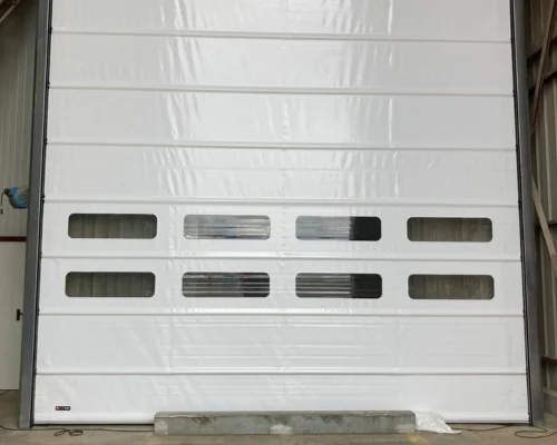 Réparation de portes rapides souples à Vitry sur Seine par l'équipe METAL 2000