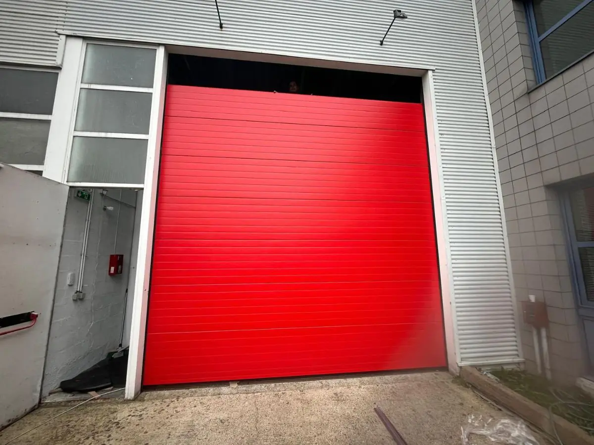 installation porte industrielle Boulogne Billancourt