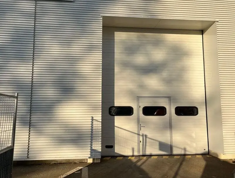 Entreprise réparation porte industrielle Aubervilliers