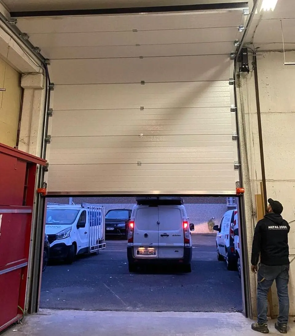 Entretien porte sectionnelle industrielle Neuilly-sur-Marne