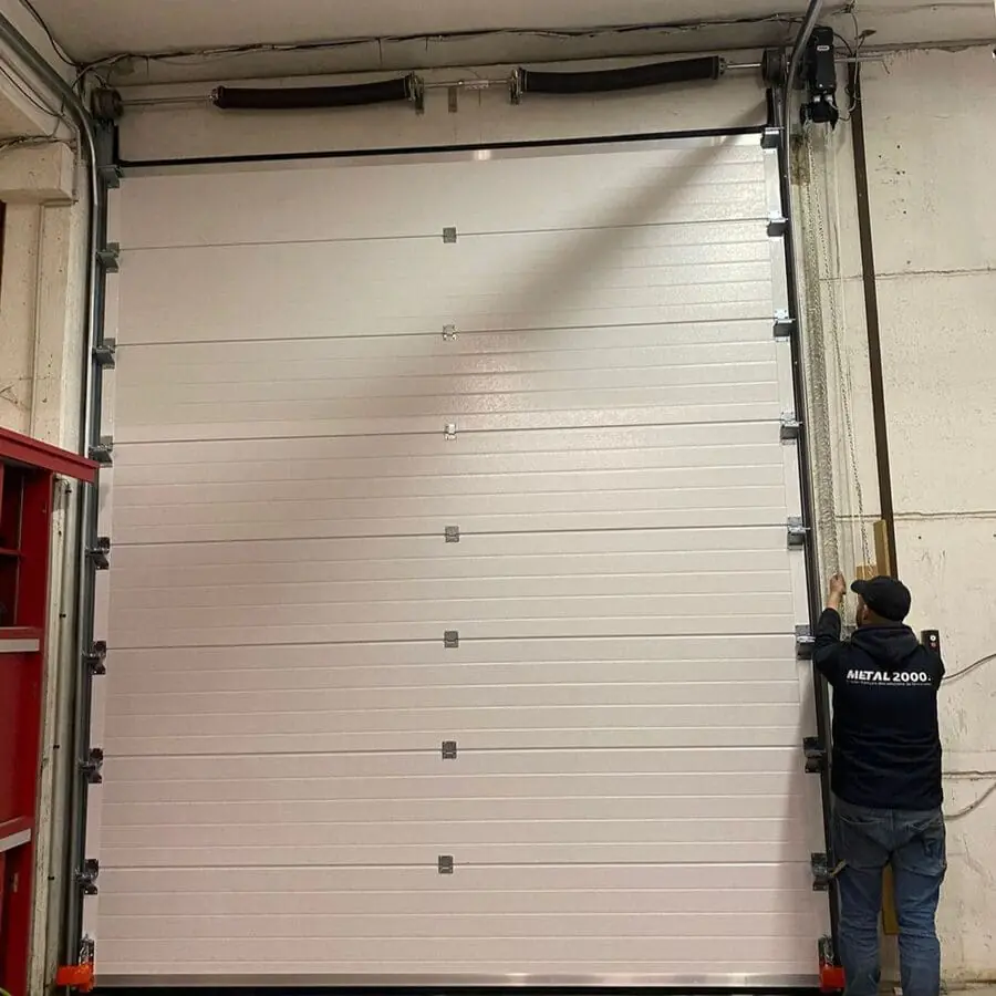 Réparation boitier de commande porte sectionnelle industrielle Livry-Gargan