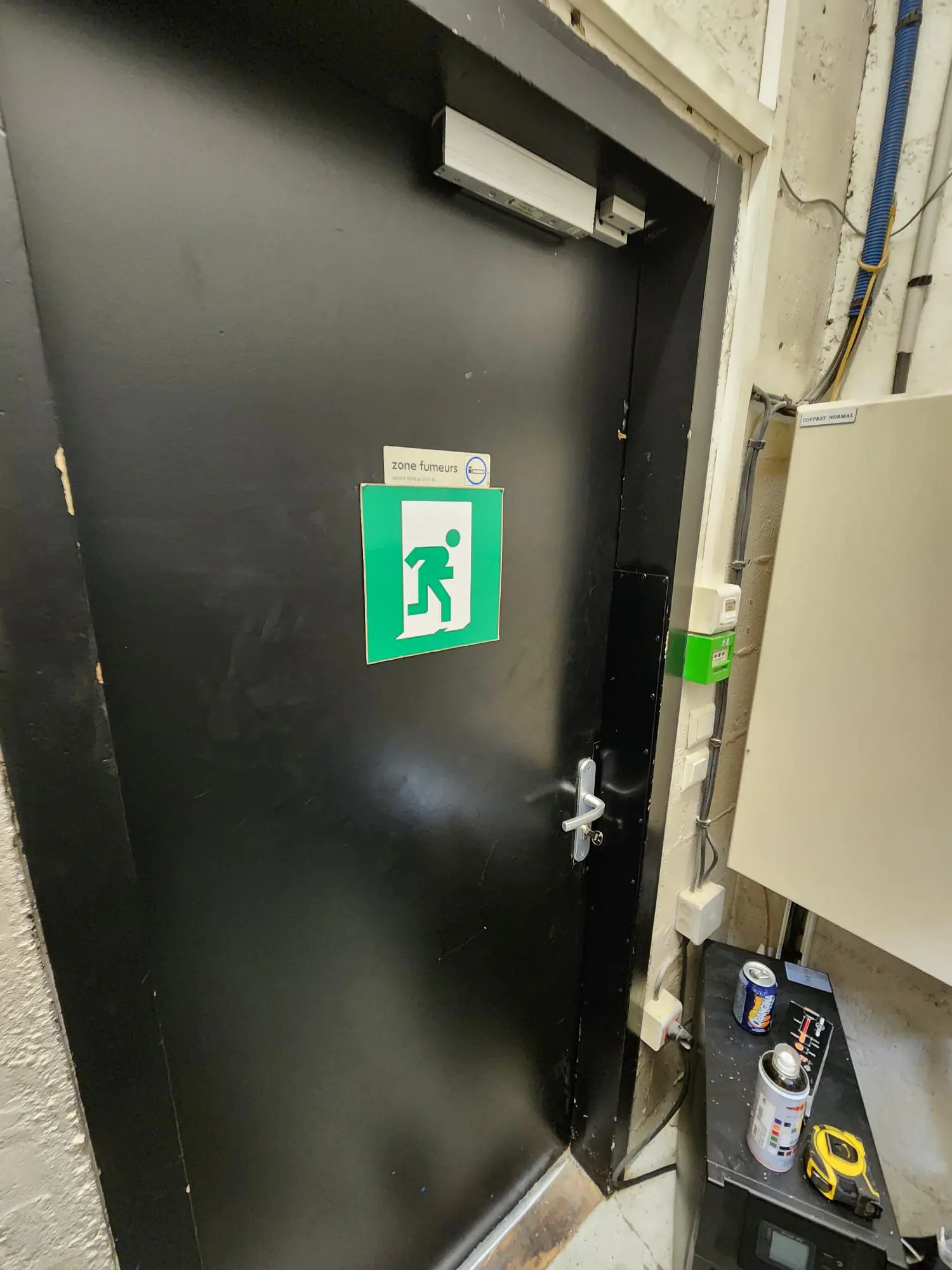 Réparation de portes coupe feu à Nogent sur Marne par l'équipe METAL 2000