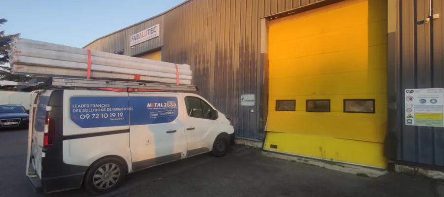 réparation porte sectionnelle industrielle Saint-Germain-en-Laye