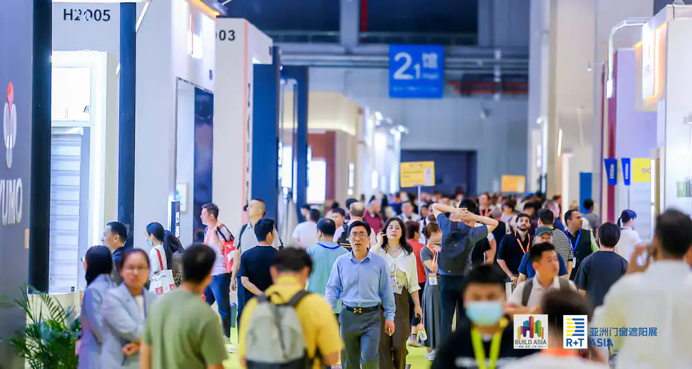 METAL 2000 à R+T Asia 