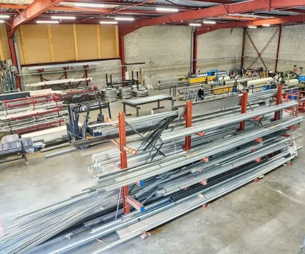 Pourquoi choisir METAL 2000 pour la reparation porte industrielle Beauvais