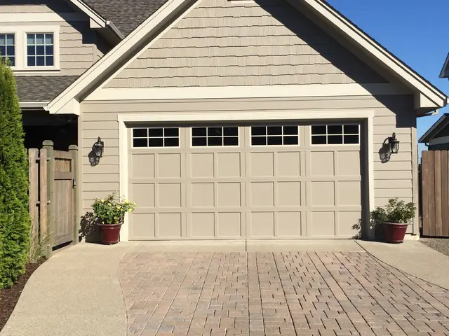 réparer une porte de garage Wayne Dalton