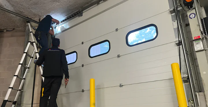 technicien entretien porte industrielle à Wattrelos