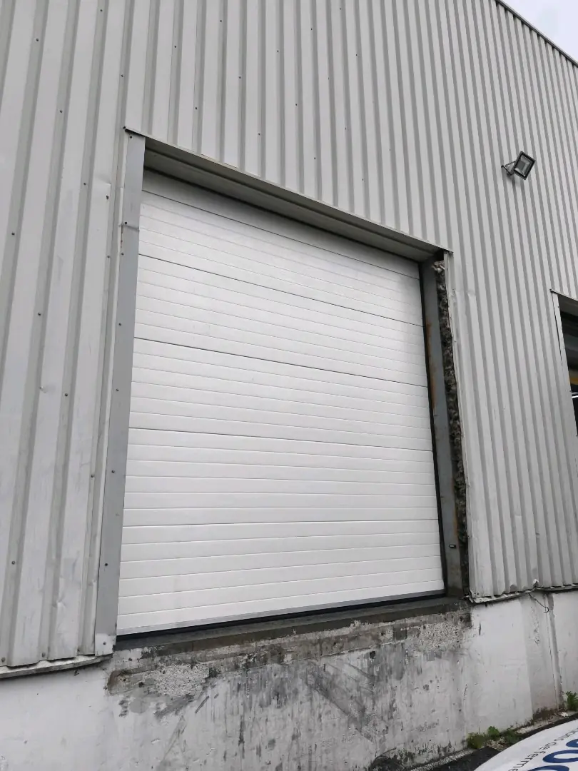 Remplacement porte industrielle Villefranche-sur-Saône