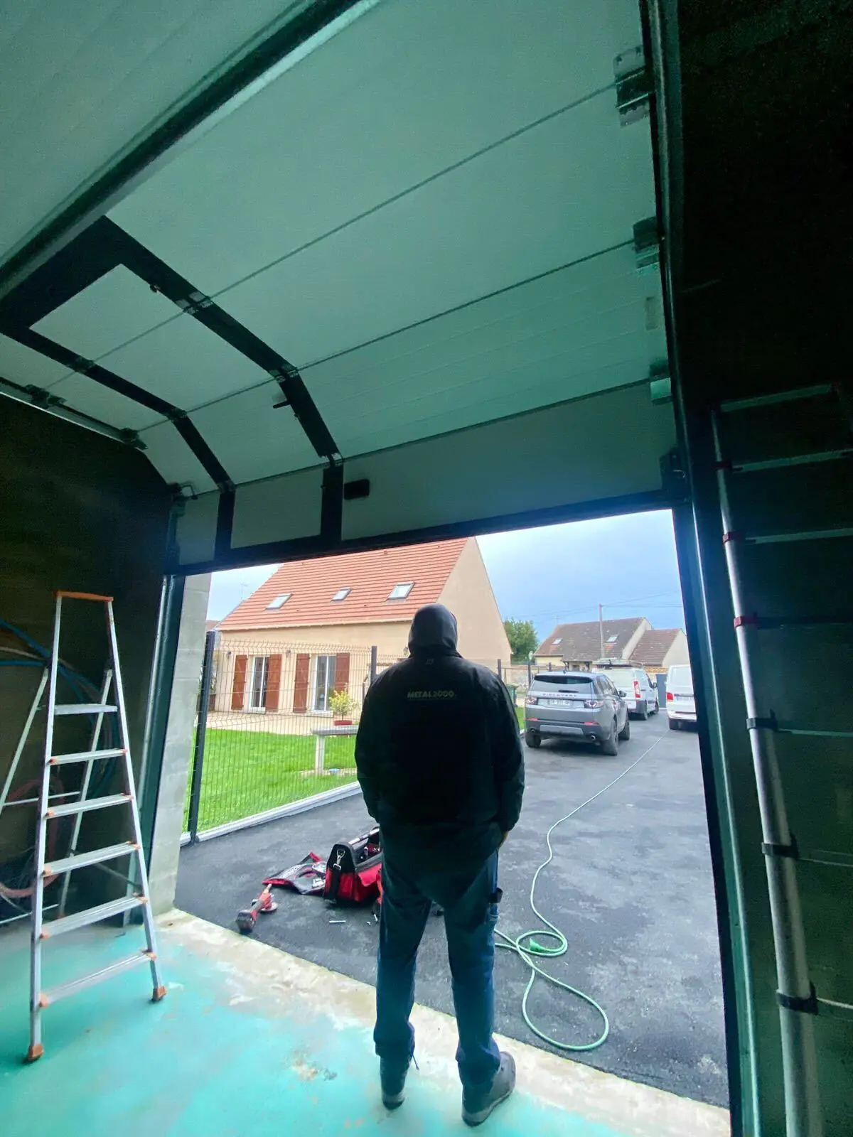 Réparation de portes de garages à Cote d'Or par l'équipe METAL 2000