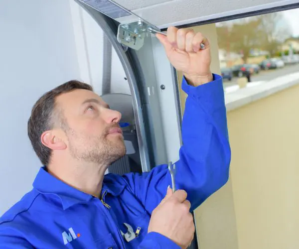 entretien moteur porte garge residentielle