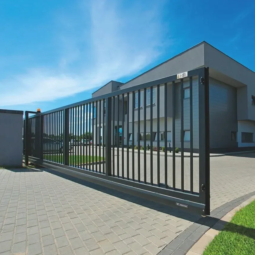 Portail coulissant industriel : Norme et sécurité