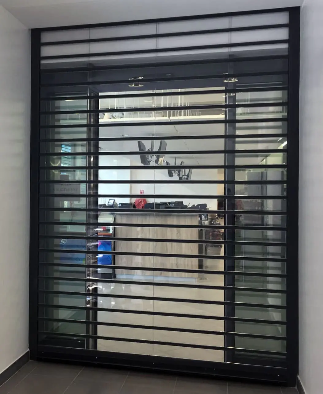 Rideau polycarbonate sur mesure proposé par METAL 2000