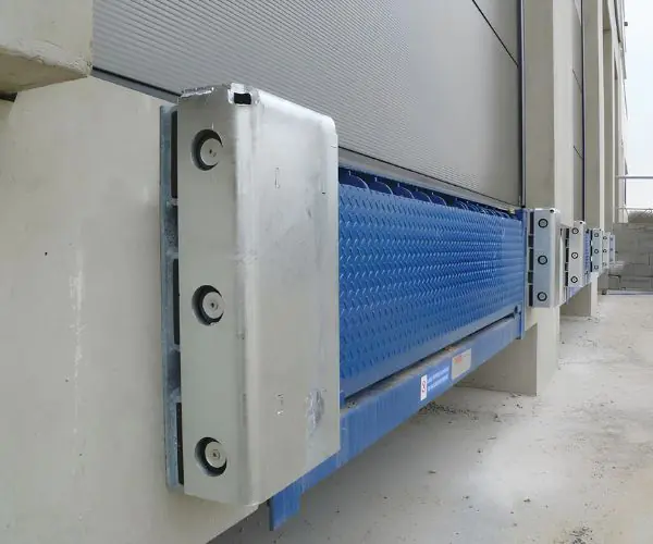 Butoir de quai de chargement 