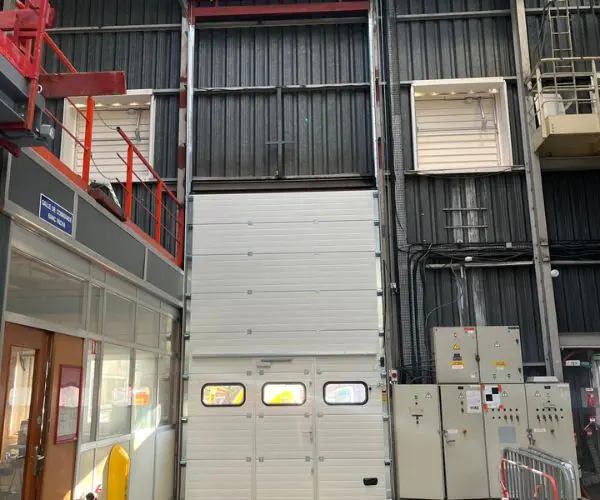 Réparation porte industrielle 79