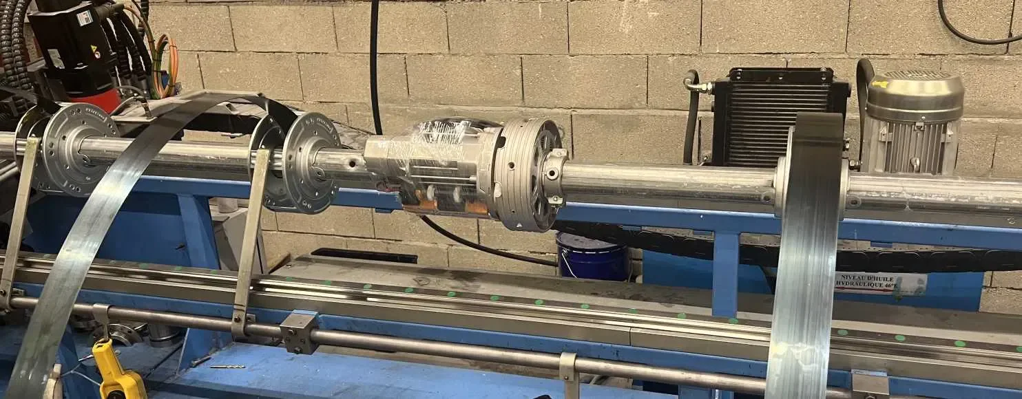 changement axe motorisé d'un rideau métallique