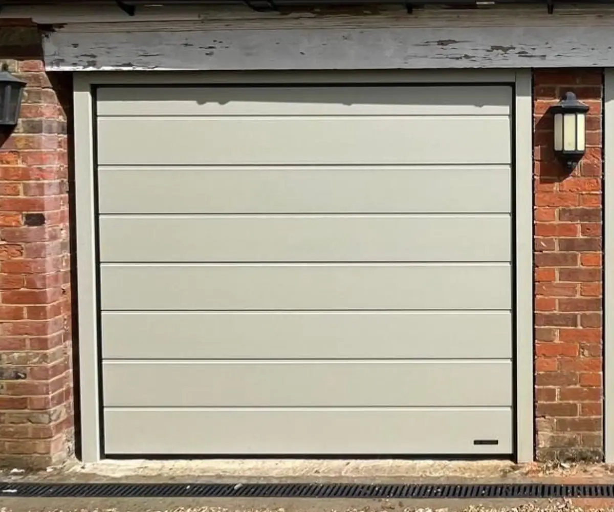 installer porte sectionnelle