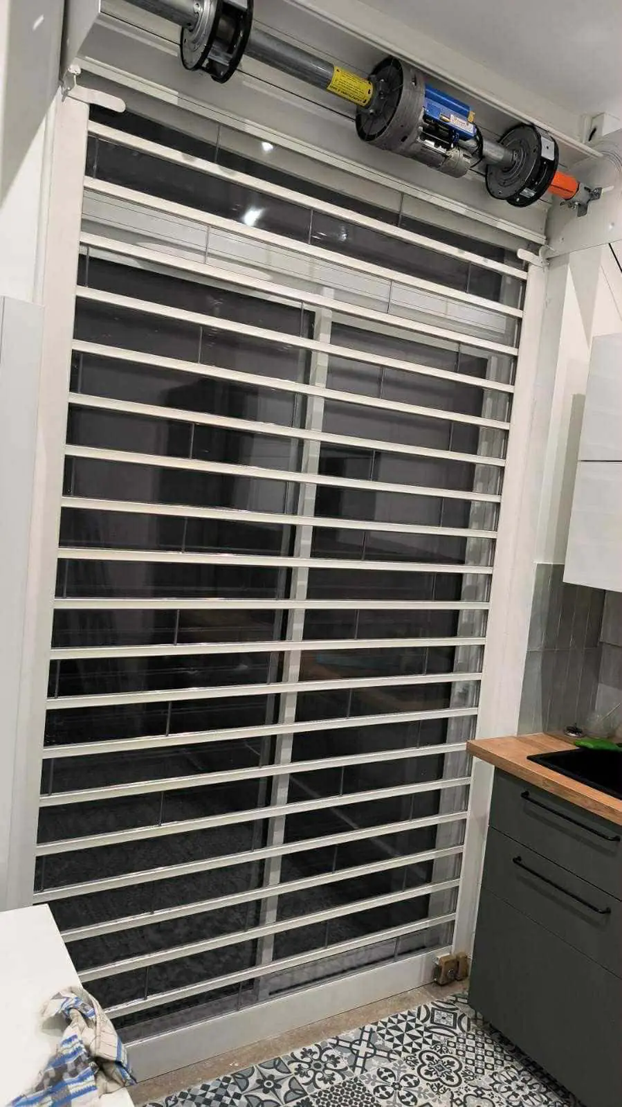 Installation rideau métallique électrique livry-gargan