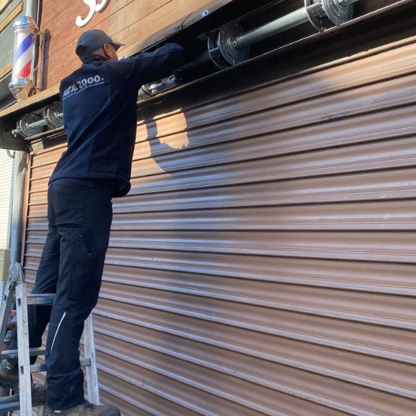 Déconnexion du moteur central du rideau métallique