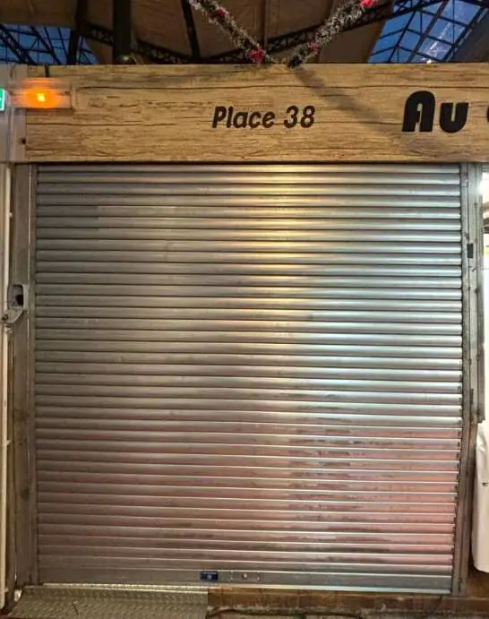 Pose rideau métallique manuel