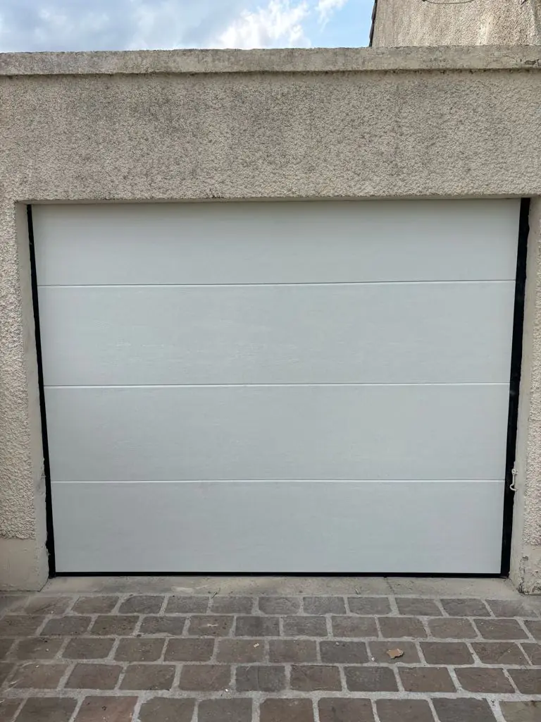 Déblocage porte de garage sectionnelle Ormesson-sur-Marne (94490)