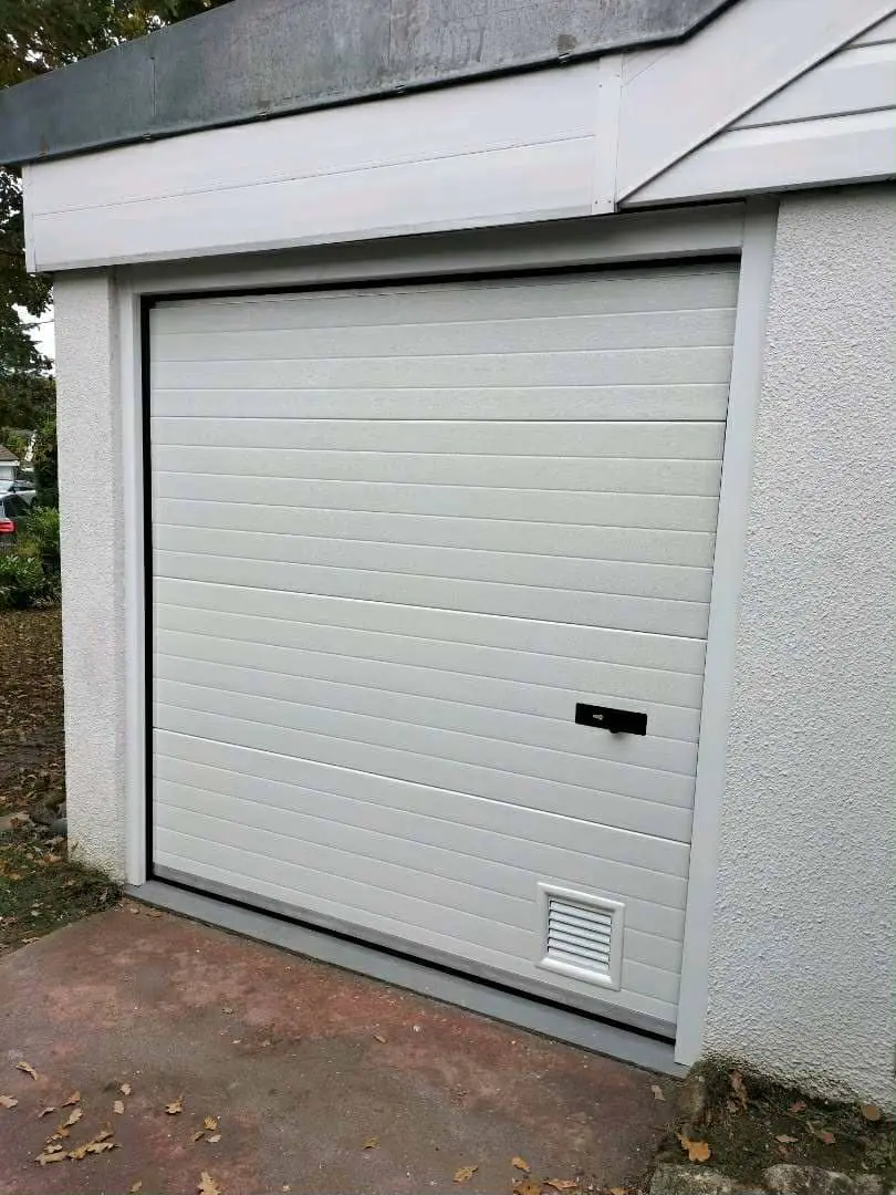 réparation porte de garage sectionnelle à Rosny-sur-Seine